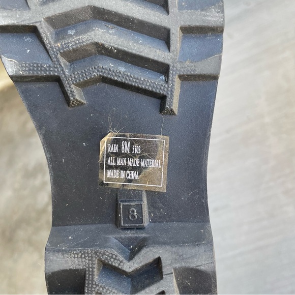 Dirty Laundry rain boots - Picture 4 of 5